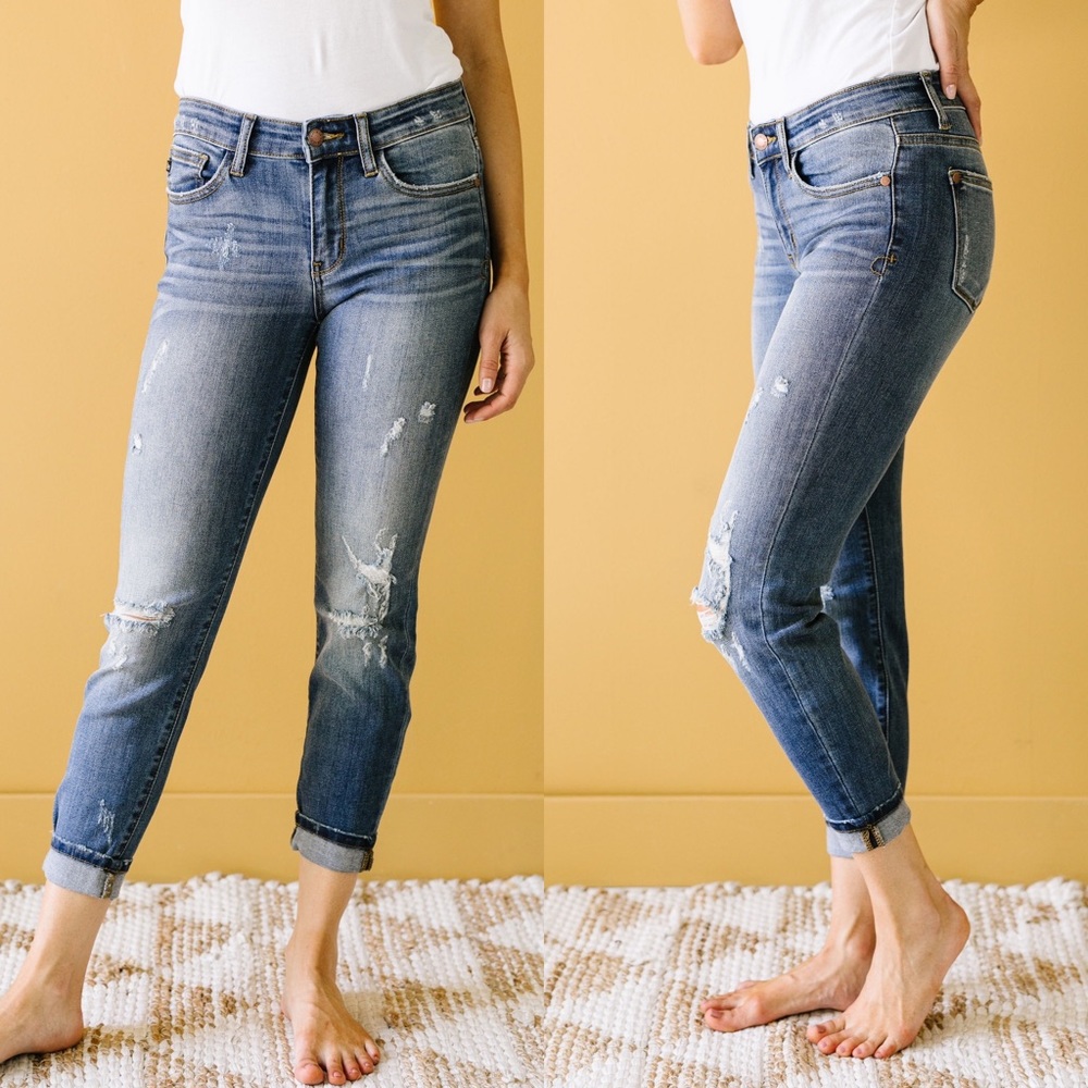 Judy Blue Destroyed Relaxed Skinny Jeans - Picture 2 of 8